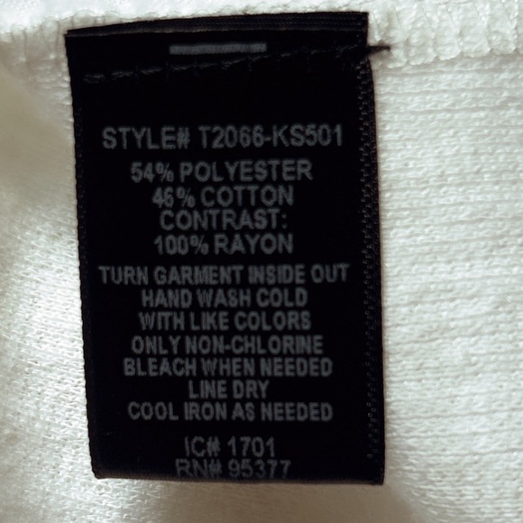 Sanctuary Shirt Top Woman’s Size XS Cream Color Textured Mixed Media Hem - Picture 7 of 8